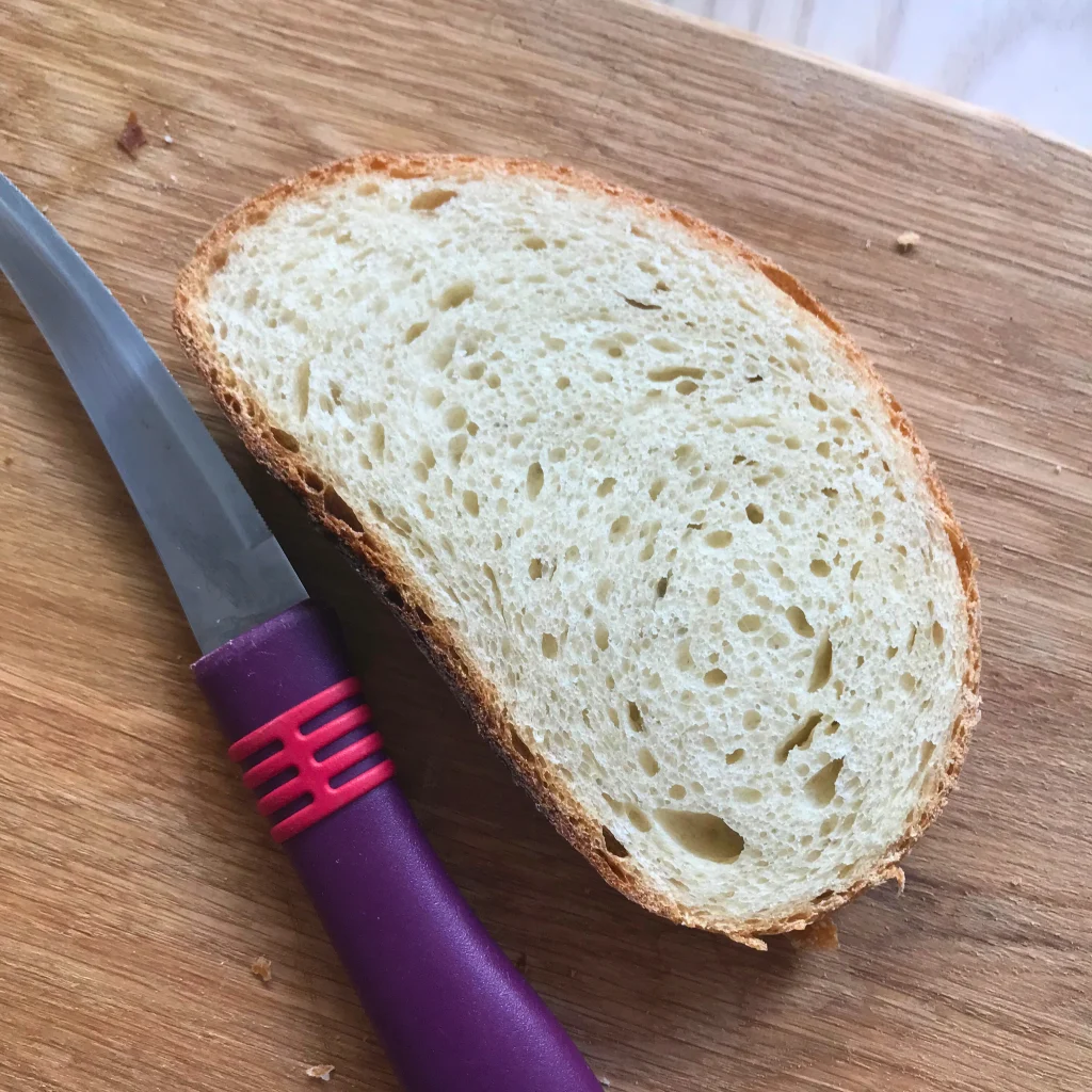 5ef4551a-2df8-4fbe-8afe-59a2e60270b8 (1) Bread Cut